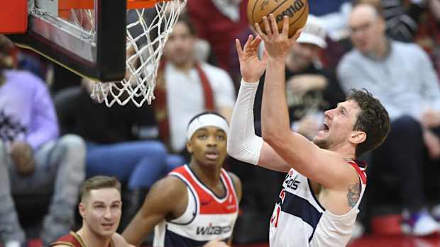 mike-muscala-sixers